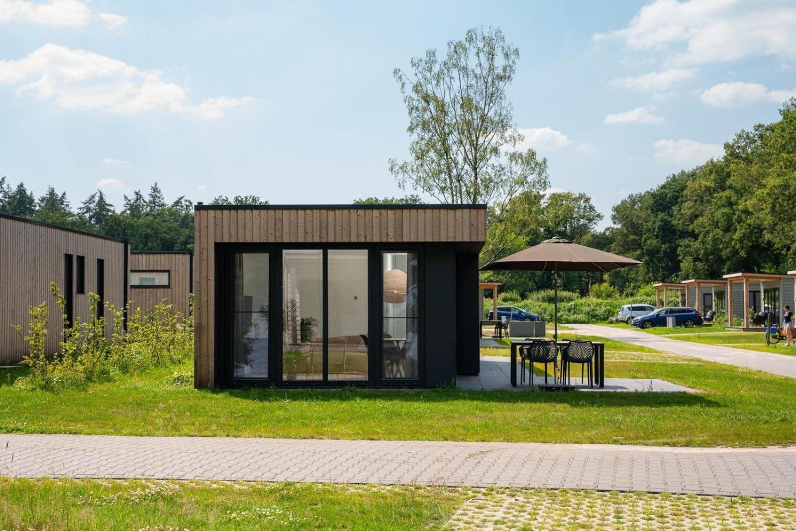 Vakantiepark Hoelte 리쎈 외부 사진